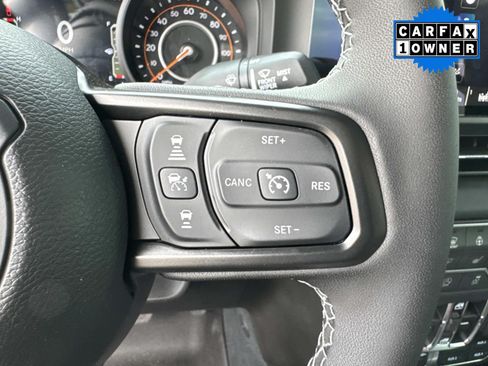 Used 2026 Jeep Gladiator Mojave AWD/4WD image 35