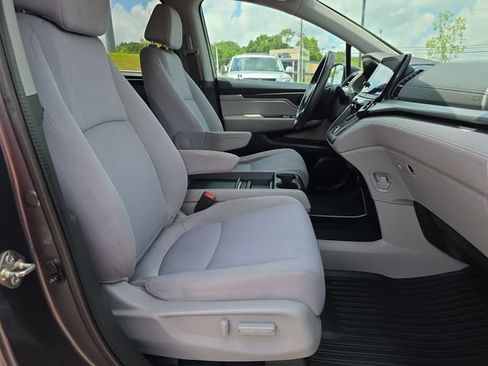 Used 2018 Honda Odyssey EX image 16