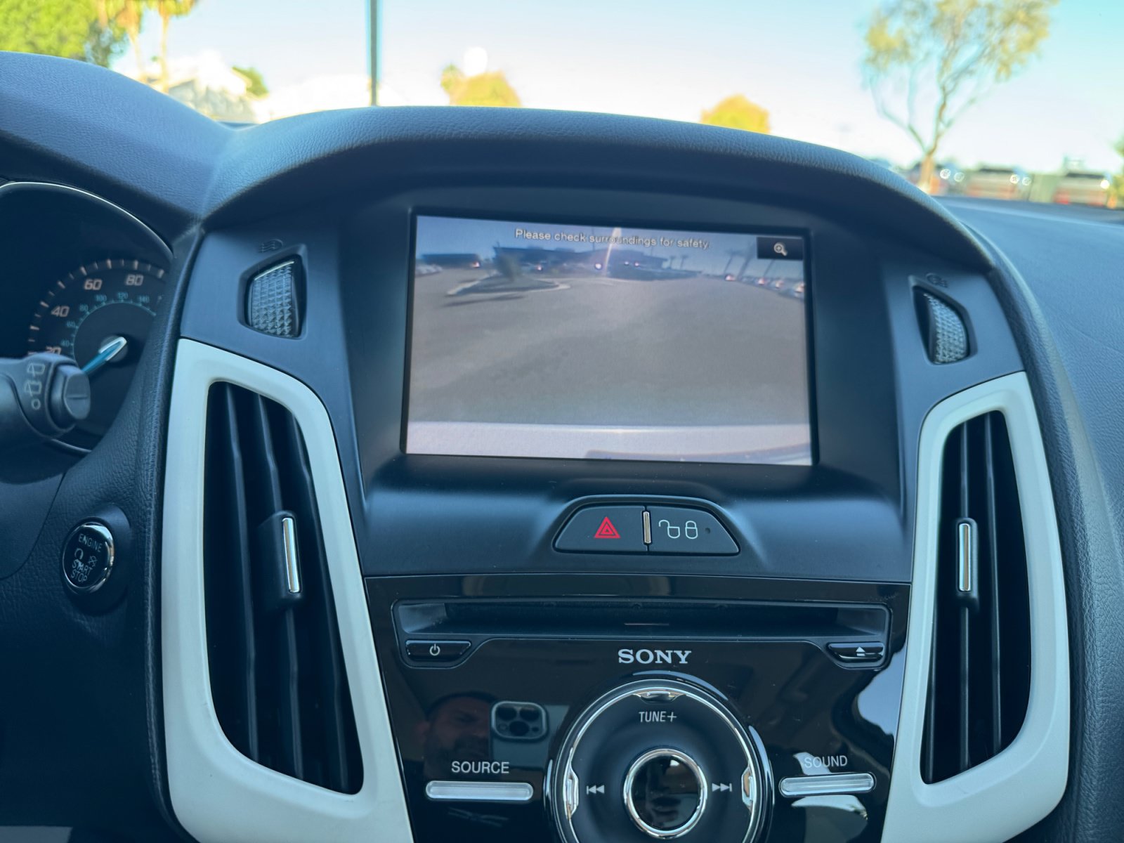 Used 2013 Ford Focus Titanium FWD image 29