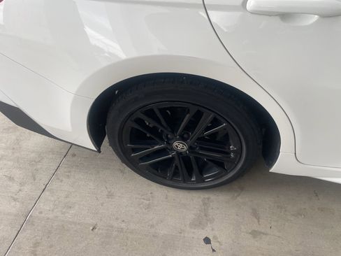 Used 2025 Toyota Camry SE image 7