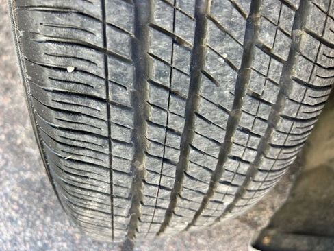 Used 2022 Chrysler Voyager LX image 41