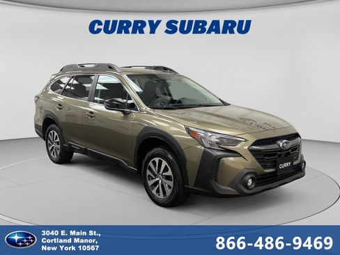 Used 2024 Subaru Outback Premium AWD/4WD image 7