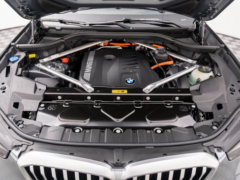 New 2026 BMW X5 xDrive50e w/ Executive Package image 31