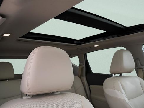 Used 2015 Nissan Murano Platinum w/ Platinum Technology Package FWD image 14