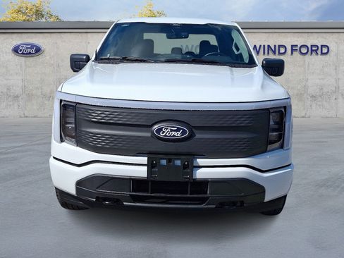 Used 2025 Ford F150 Lightning XLT AWD/4WD image 2