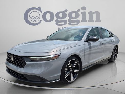 Certified 2023 Honda Accord Sport image 2