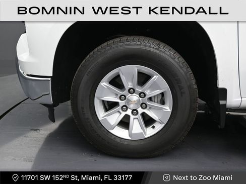 Used 2024 Chevrolet Silverado 1500 LT image 9