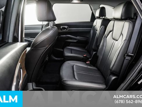 Used 2023 Kia Sorento EX w/ Panoramic Sunroof Package FWD image 17