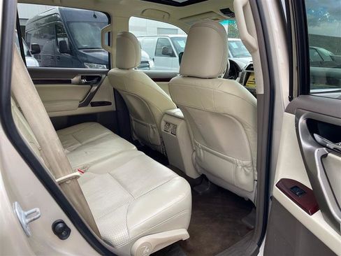 Used 2011 Lexus GX 460 image 77