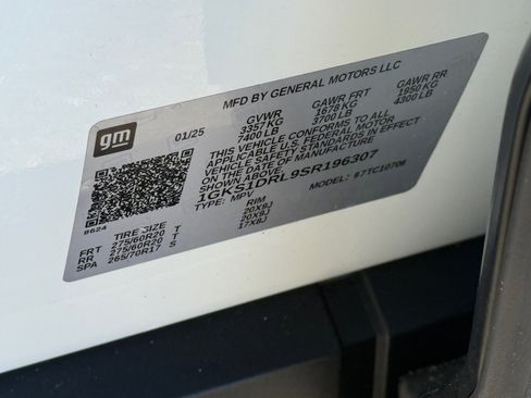 Used 2025 GMC Yukon Denali image 31