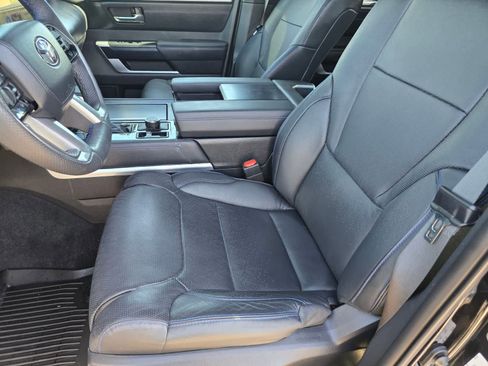 Used 2024 Toyota Tundra Platinum AWD/4WD image 16