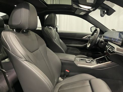 Used 2024 BMW 430i xDrive Coupe w/ Premium Package image 2