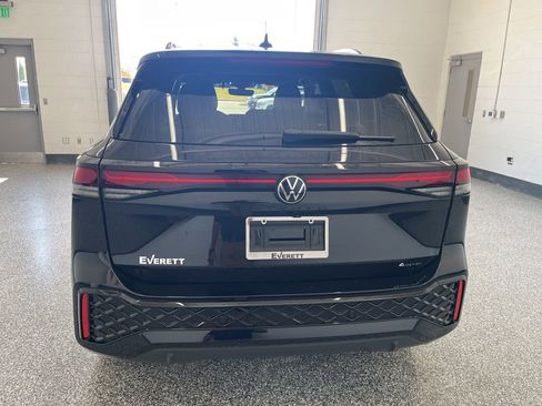 New 2026 Volkswagen Tiguan SE R-Line AWD/4WD image 4