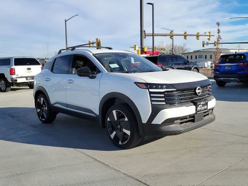 New 2026 Nissan Kicks SR w/ Cold Weather Package image 4