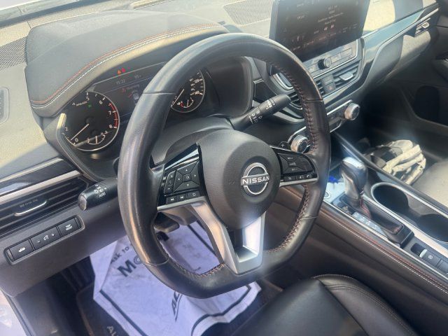 Used 2024 Nissan Altima 2.5 SR w/ SR Premium Package AWD/4WD image 13