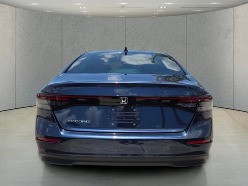 Used 2023 Honda Accord EX image 6