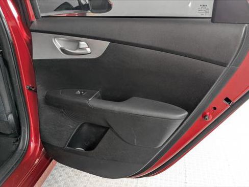 Used 2024 Kia Forte LXS FWD image 19