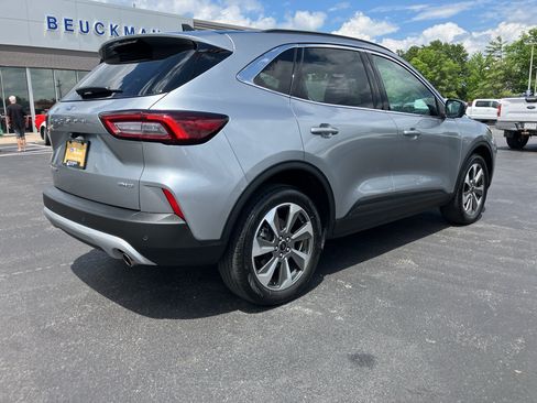 Used 2024 Ford Escape Platinum AWD/4WD image 6