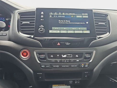 Used 2022 Honda Pilot TrailSport image 25