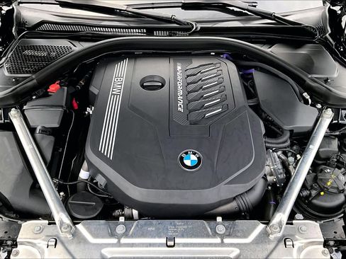 Used 2023 BMW M440i Convertible w/ Premium Package image 30