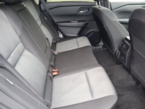 Certified 2025 Nissan Rogue SV AWD/4WD image 27