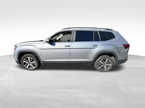 Certified 2023 Volkswagen Atlas SE AWD/4WD image 2