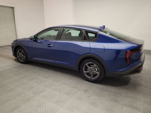 Used 2025 Kia K4 FWD image 3