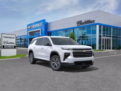 New 2026 Chevrolet Traverse LT image 2