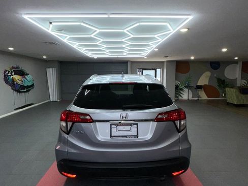 Used 2019 Honda HR-V EX image 5