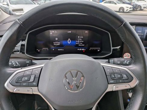 Used 2025 Volkswagen Jetta SE FWD image 34