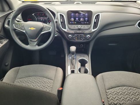 Certified 2024 Chevrolet Equinox LT FWD image 11