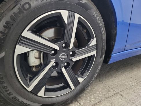 Used 2024 Nissan Sentra SV image 31