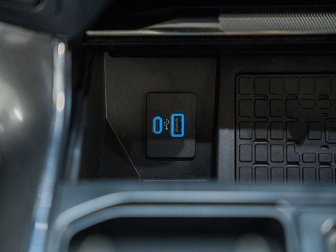 Certified 2023 Ford F150 Lariat w/ Equipment Group 502A High image 32