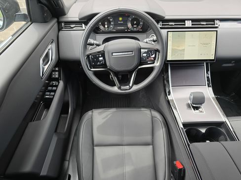 New 2026 Land Rover Range Rover Velar Dynamic SE image 26