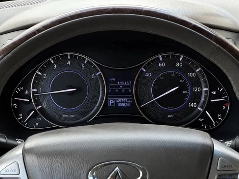 Used 2017 INFINITI QX80 2WD w/ Driver Assistance Package image 35