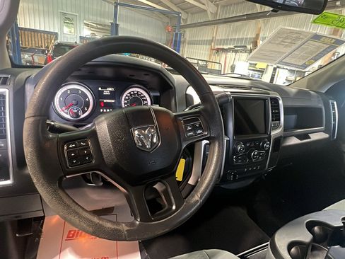 Used 2018 RAM 2500 SLT AWD/4WD image 14