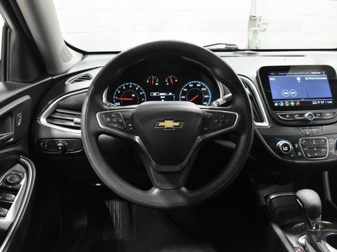 Used 2023 Chevrolet Malibu LT w/ Driver Confidence Package FWD image 6