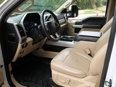 Used 2019 Ford F350 Lariat w/ Lariat Ultimate Package AWD/4WD image 22