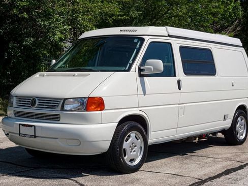 Used 2000 Volkswagen Eurovan Camper FWD image 3
