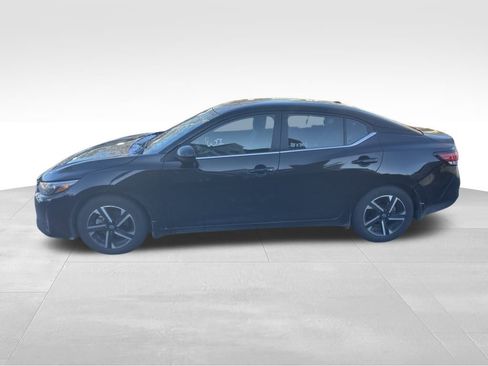 Used 2024 Nissan Sentra SV image 11