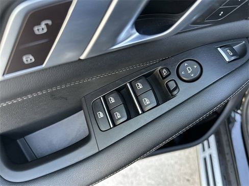 Used 2024 BMW X5 sDrive40i image 15