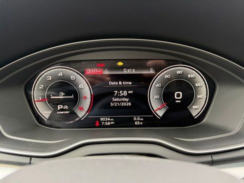 Used 2025 Audi Q5 2.0T Premium w/ Convenience Plus Package image 13