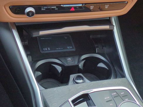 Certified 2023 BMW 330i xDrive Sedan w/ Premium Package image 33