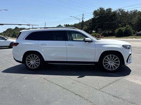 New 2026 Mercedes-Benz GLS 580 4MATIC image 6