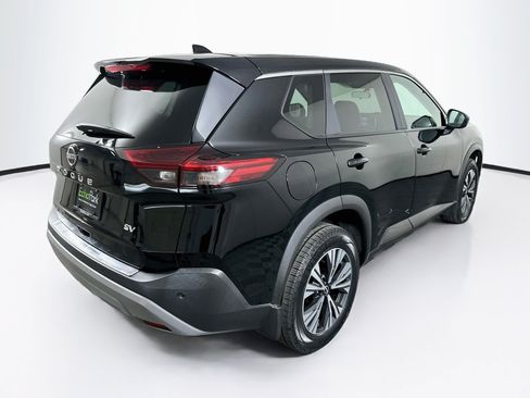 Used 2023 Nissan Rogue SV FWD image 9