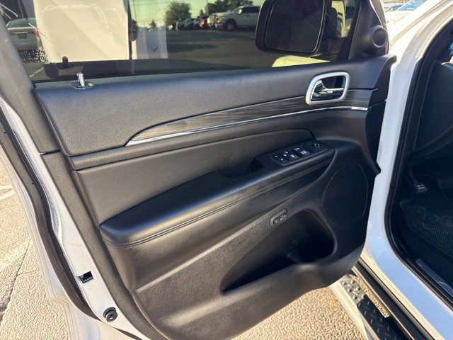 Used 2022 Jeep Grand Cherokee Limited AWD/4WD image 14