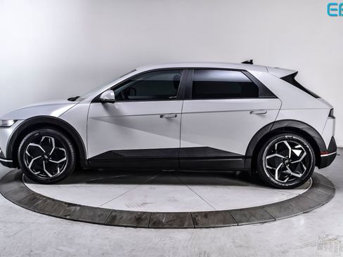 Used 2024 Hyundai Ioniq 5 SEL RWD image 3