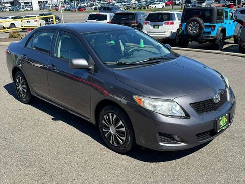 Used 2010 Toyota Corolla LE FWD image 11