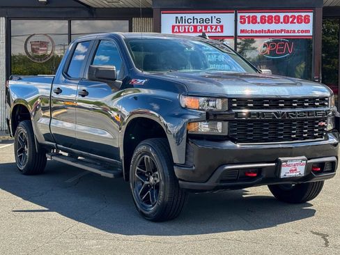 Used 2019 Chevrolet Silverado 1500 Custom Trail Boss w/ Custom Convenience Package AWD/4WD image 1