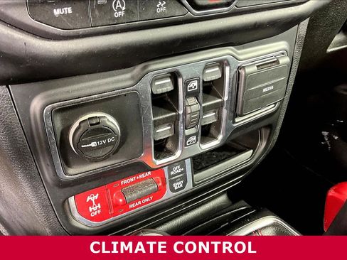 Used 2021 Jeep Wrangler Unlimited Rubicon AWD/4WD image 14